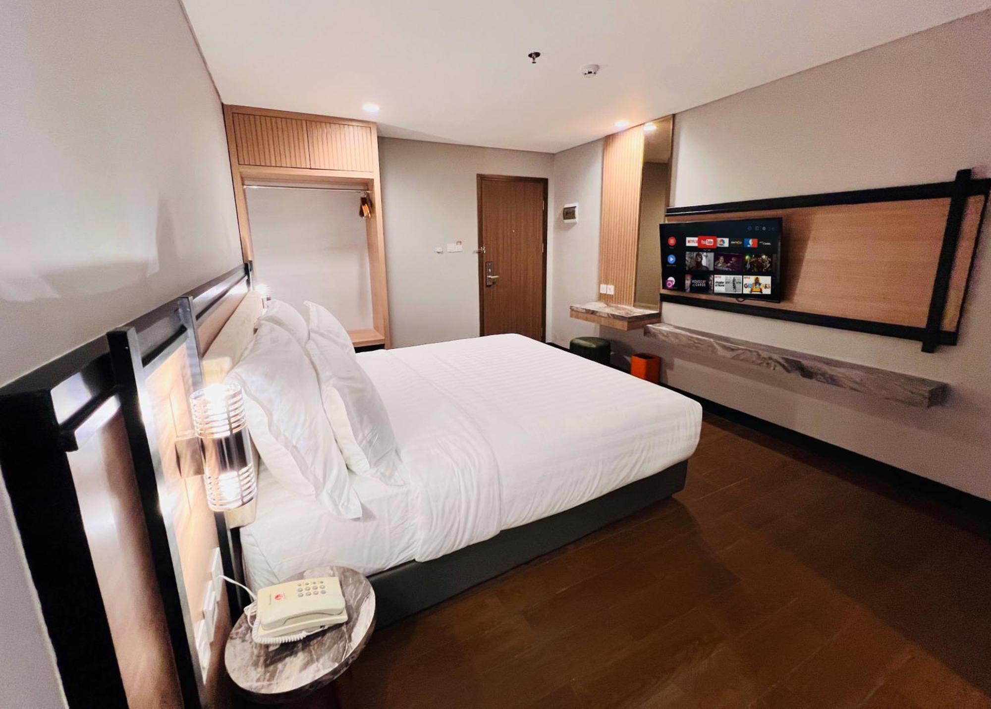 D'Primahotel Airport Sultan Hasanuddin Makassar Sudiang Bagian luar foto