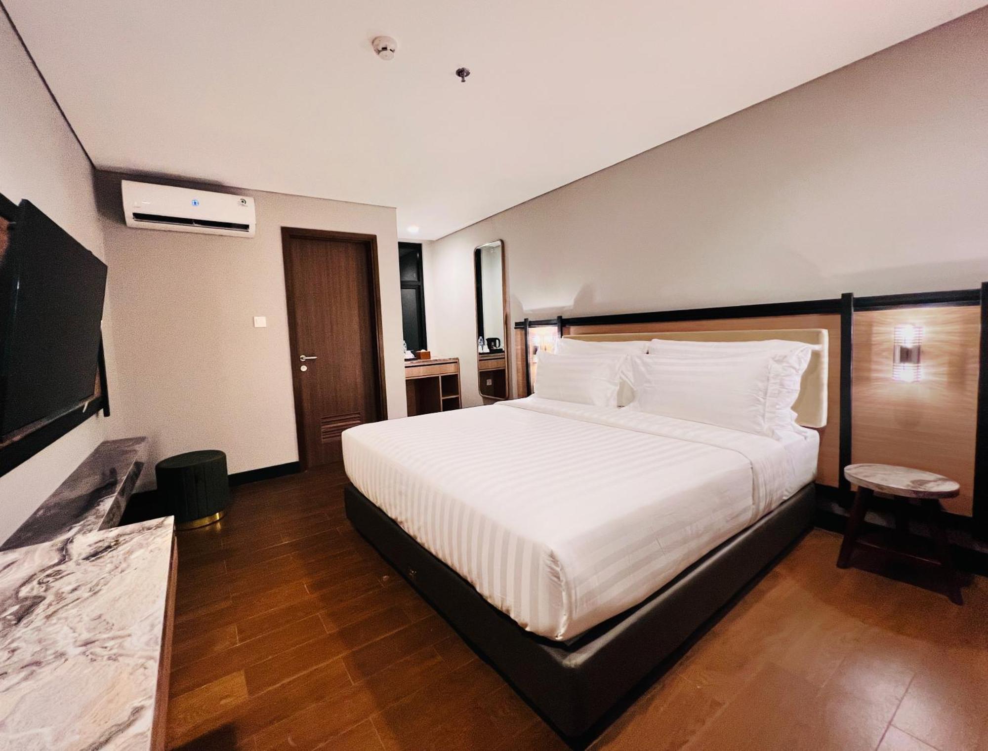 D'Primahotel Airport Sultan Hasanuddin Makassar Sudiang Bagian luar foto