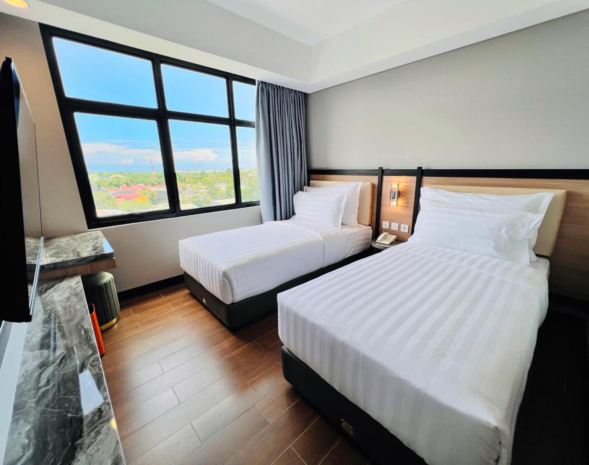 D'Primahotel Airport Sultan Hasanuddin Makassar Sudiang Bagian luar foto