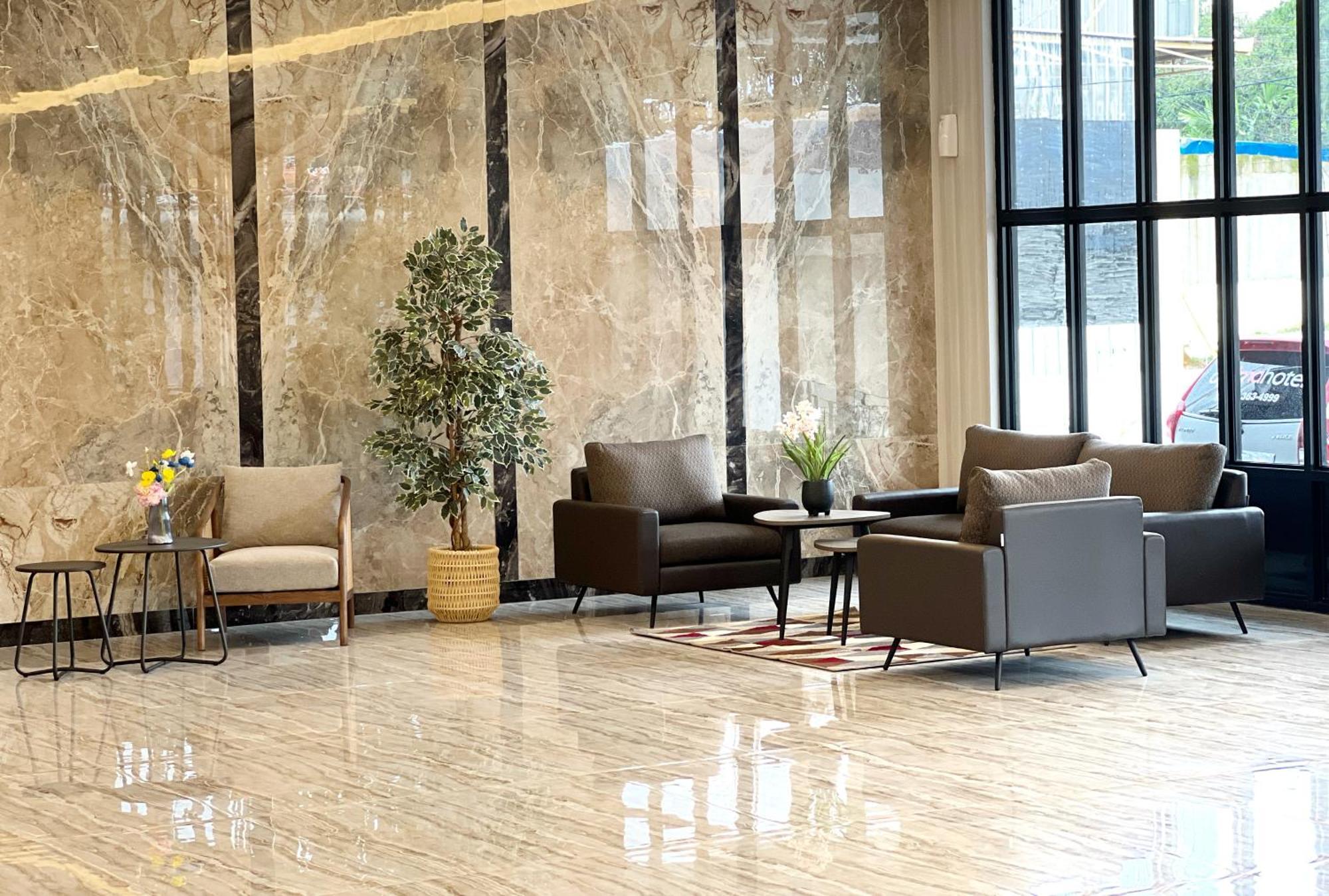 D'Primahotel Airport Sultan Hasanuddin Makassar Sudiang Bagian luar foto